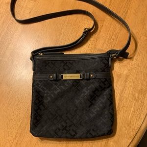 Tommy Hilfiger crossbody bag